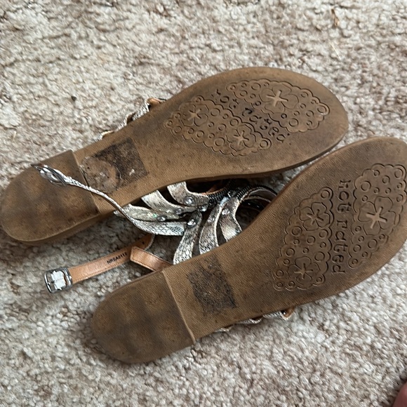 Sandals - Picture 2 of 3